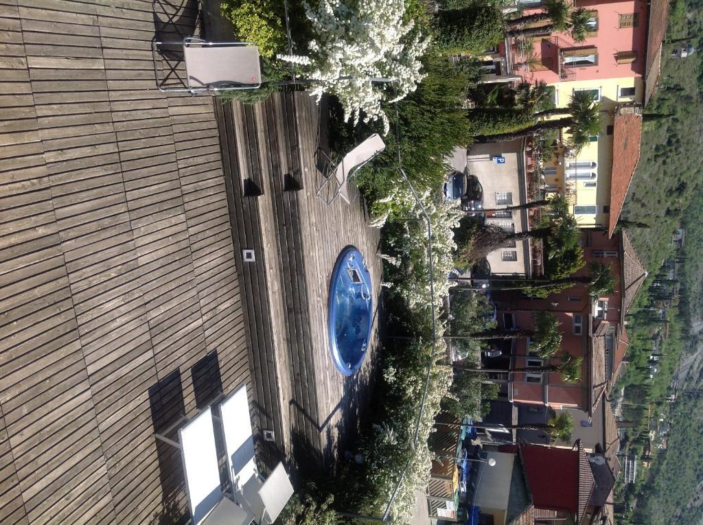 Albergo Al Caminetto Torbole Sul Garda Exterior photo
