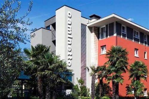 Albergo Al Caminetto Torbole Sul Garda Exterior photo